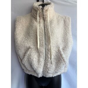 Beivy Fuzzy Cream Vest Sherpa White Faux Fur Size L Autumn Fall Transitional